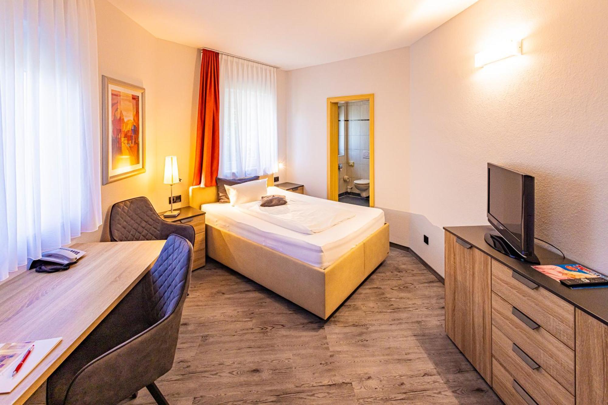 Business Vital Hotel Am Rennsteig ซูล ภายนอก รูปภาพ